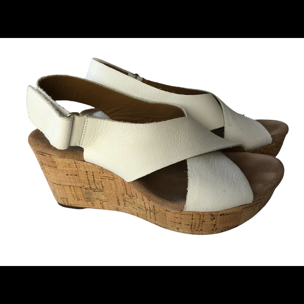 Clarks Artisan Platform Wedge Sandals White 6.5